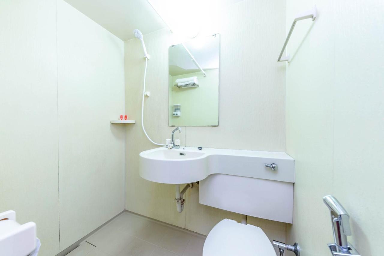 Oyo 90594 Hotel Casalink Paka Kültér fotó