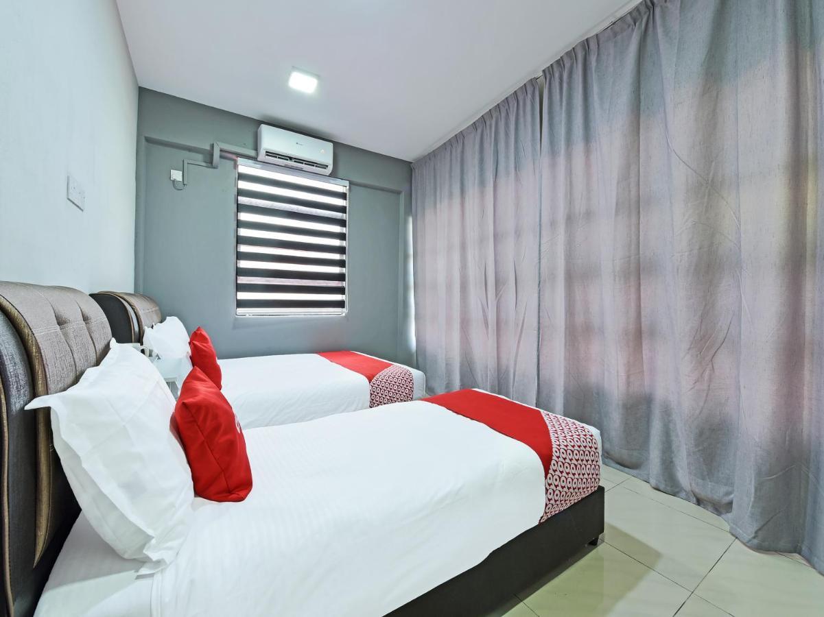 Oyo 90594 Hotel Casalink Paka Kültér fotó