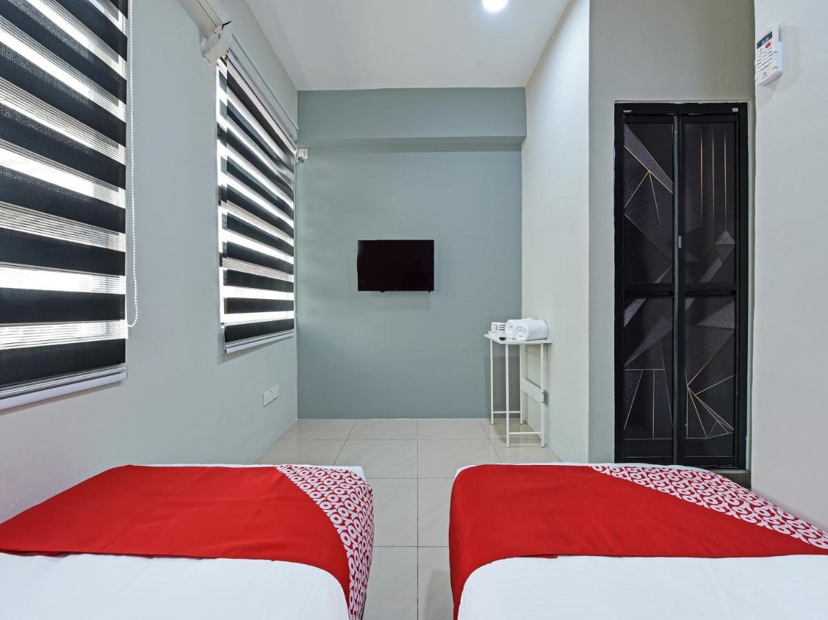 Oyo 90594 Hotel Casalink Paka Kültér fotó