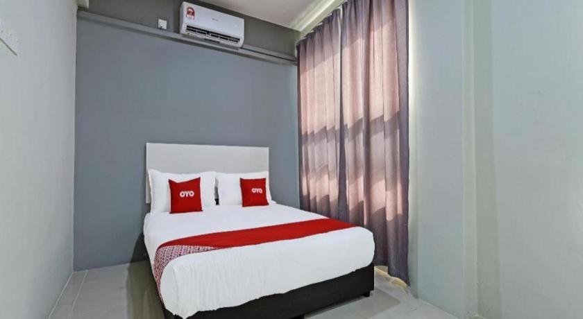 Oyo 90594 Hotel Casalink Paka Kültér fotó