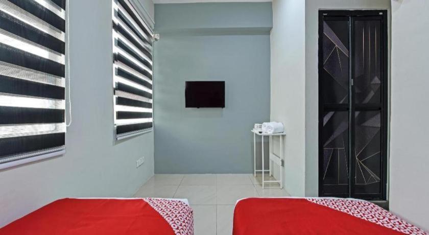 Oyo 90594 Hotel Casalink Paka Kültér fotó