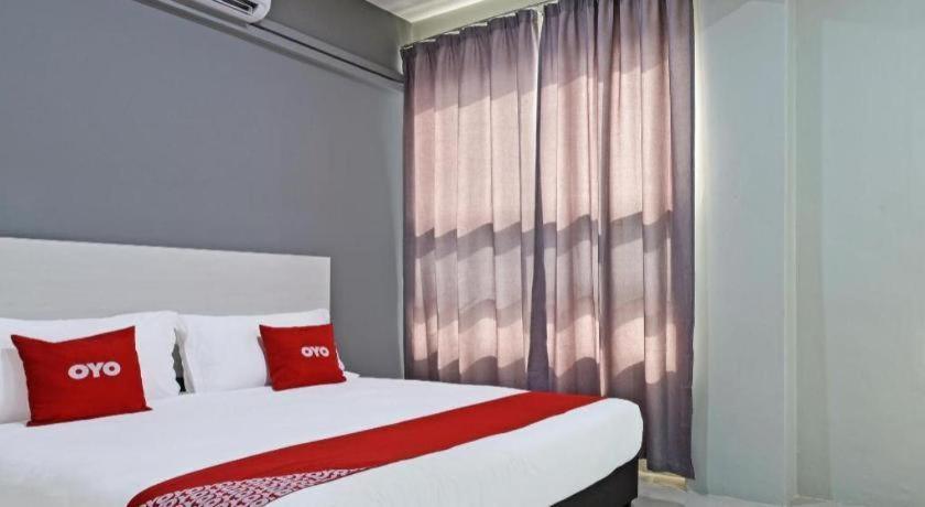 Oyo 90594 Hotel Casalink Paka Kültér fotó