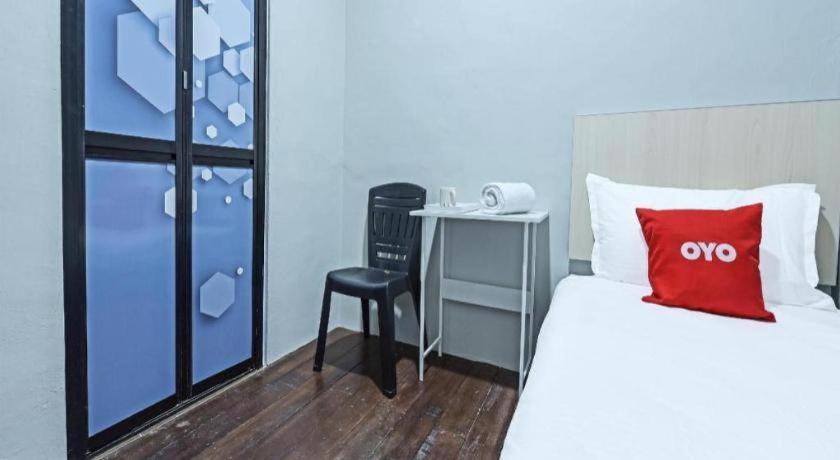 Oyo 90594 Hotel Casalink Paka Kültér fotó